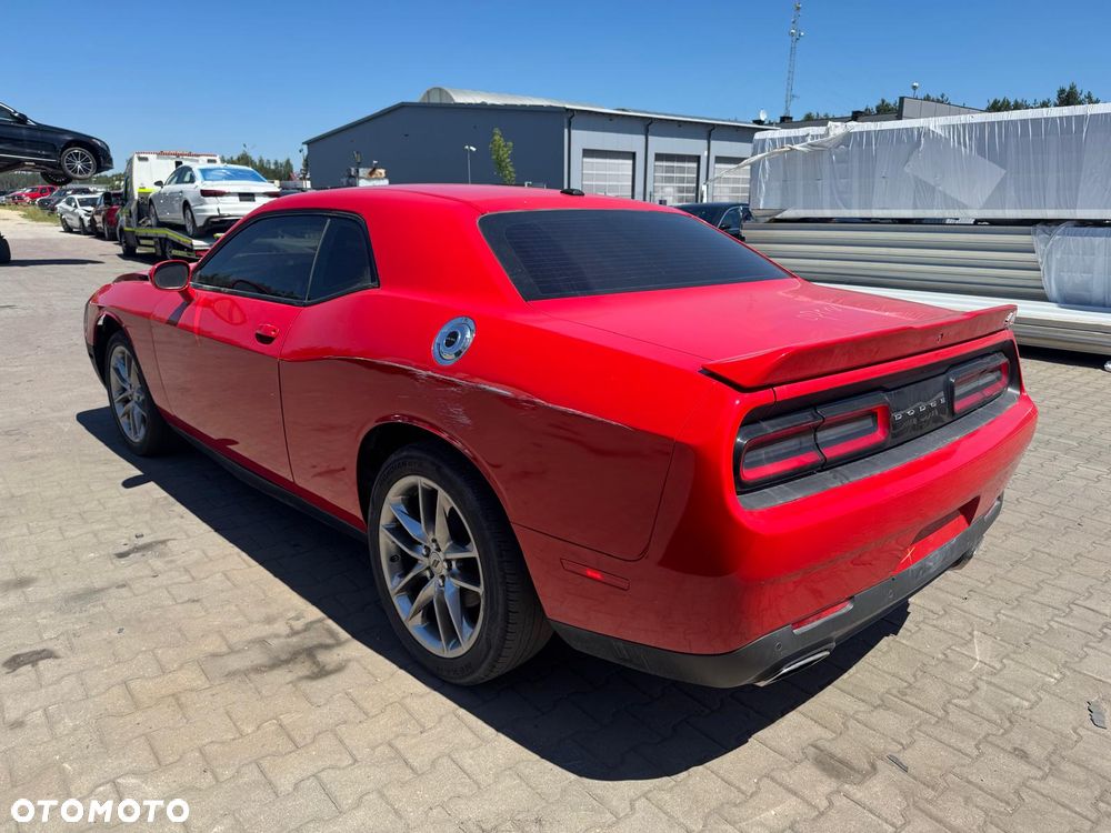 Dodge Challenger - 3