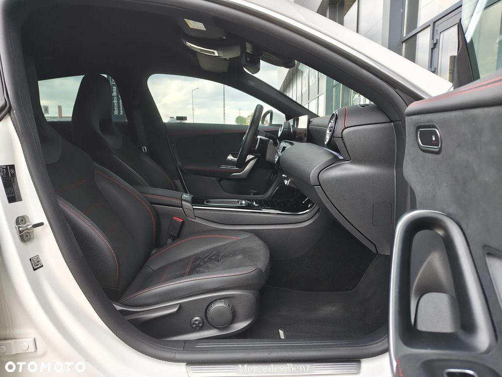 Mercedes-Benz CLA 200 mHEV AMG Line 7G-DCT - 20