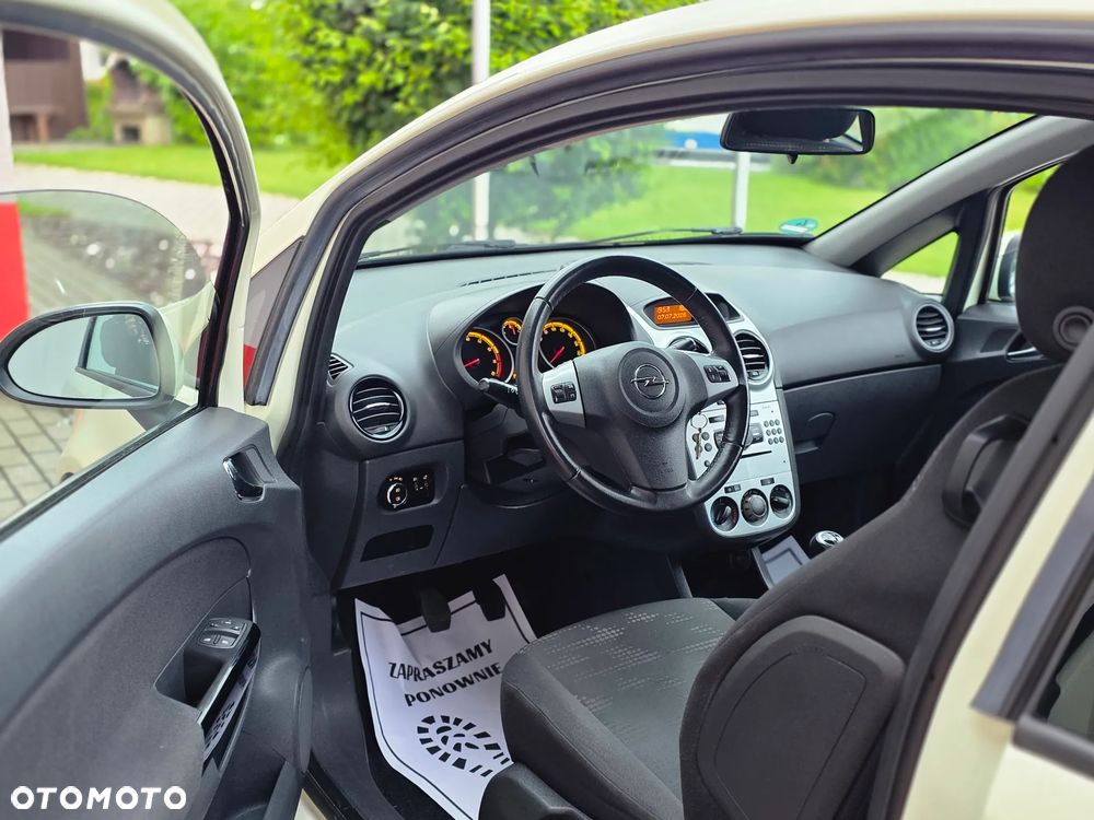 Opel Corsa 1.4 16V Satellite - 13