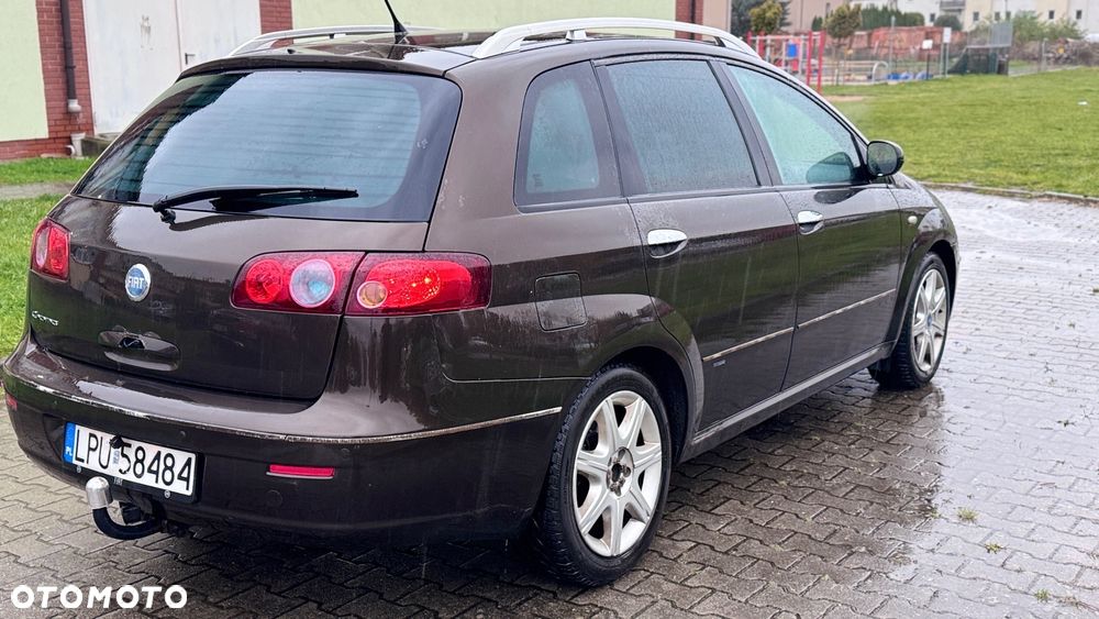 Fiat Croma 2.4 JTD Emotion - 8