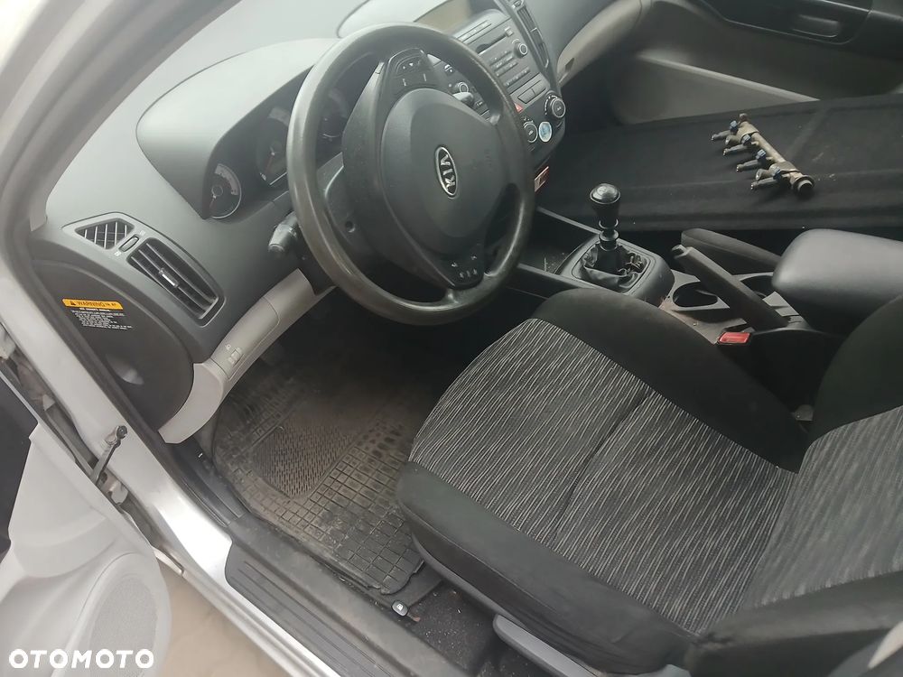 kia ceed I 9s maska zderzak lampa grill błotnik drzwi zbiornik paliwa szyba lusterko klamka - 4