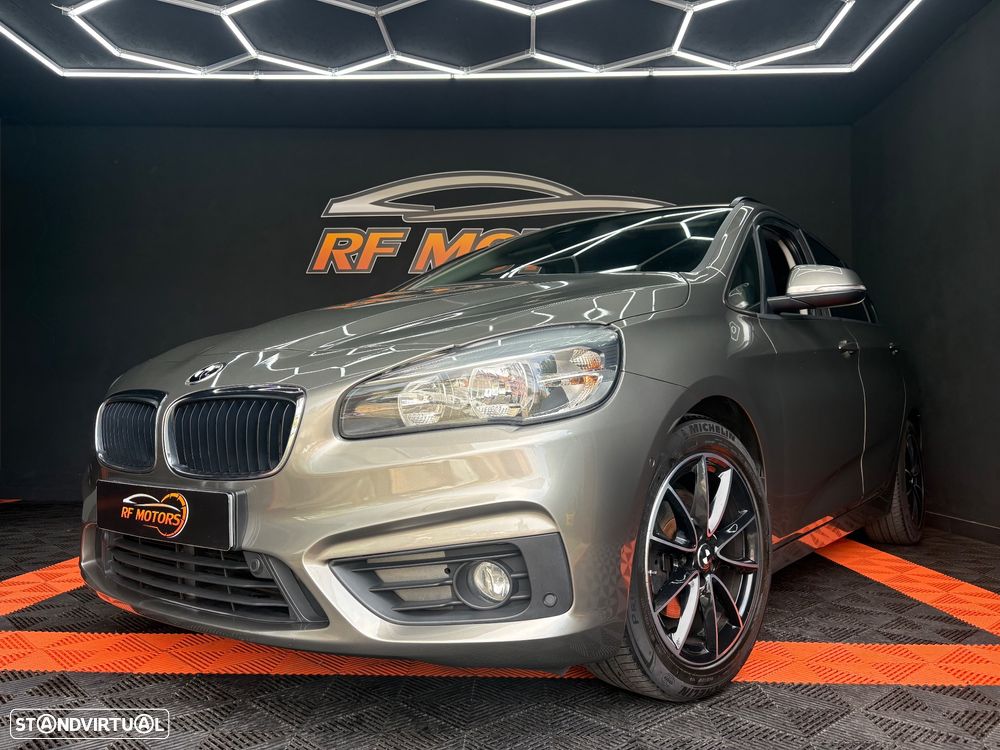 BMW 218 Active Tourer d Line Sport - 18