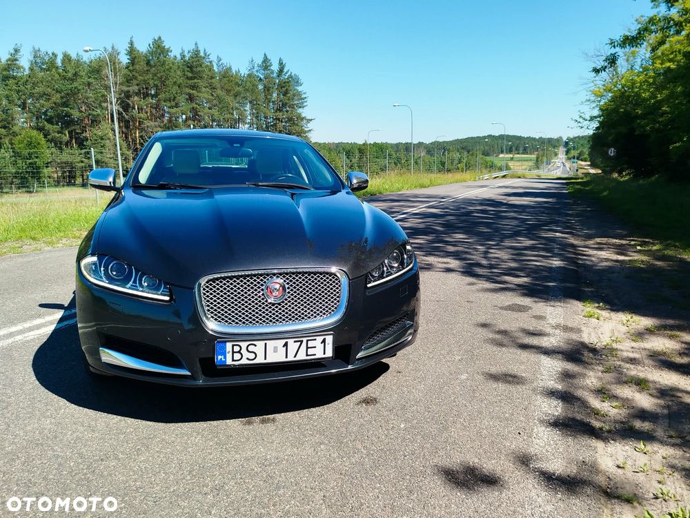 Jaguar XF 2.2 D Classic - 22