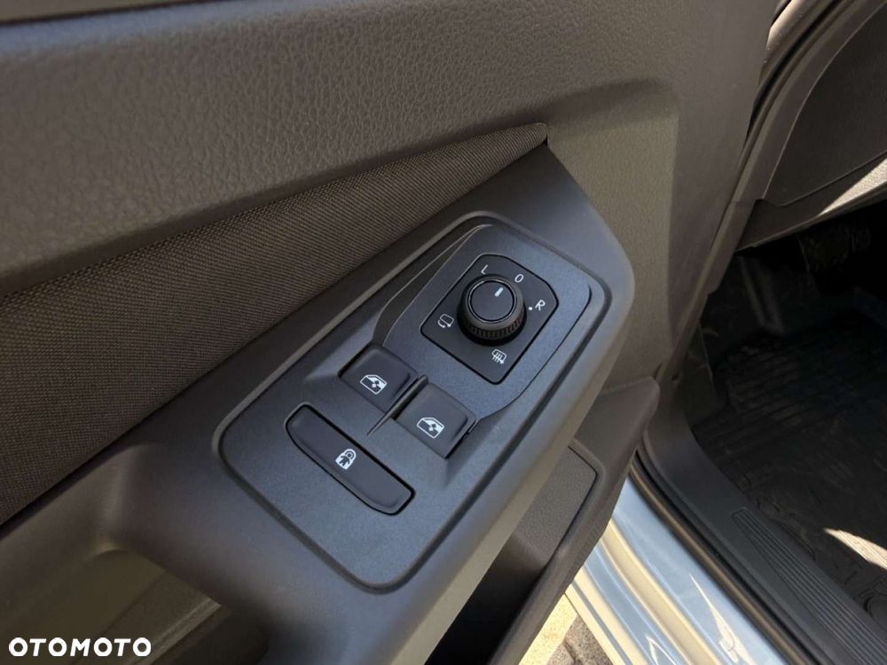 Ford Tourneo Connect - 22