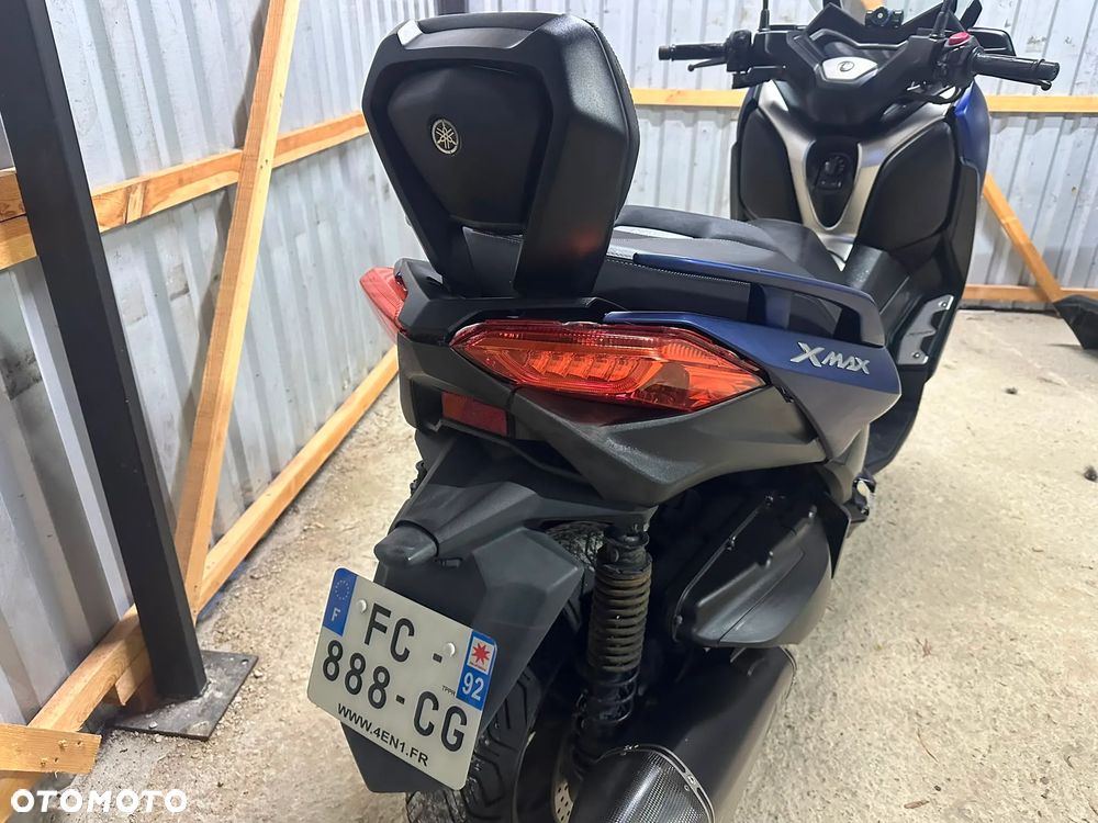 Yamaha X-max - 12