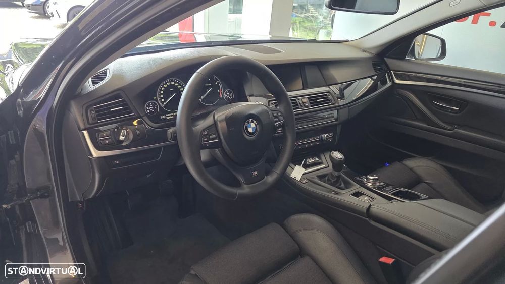 BMW 520 d Pack M - 40
