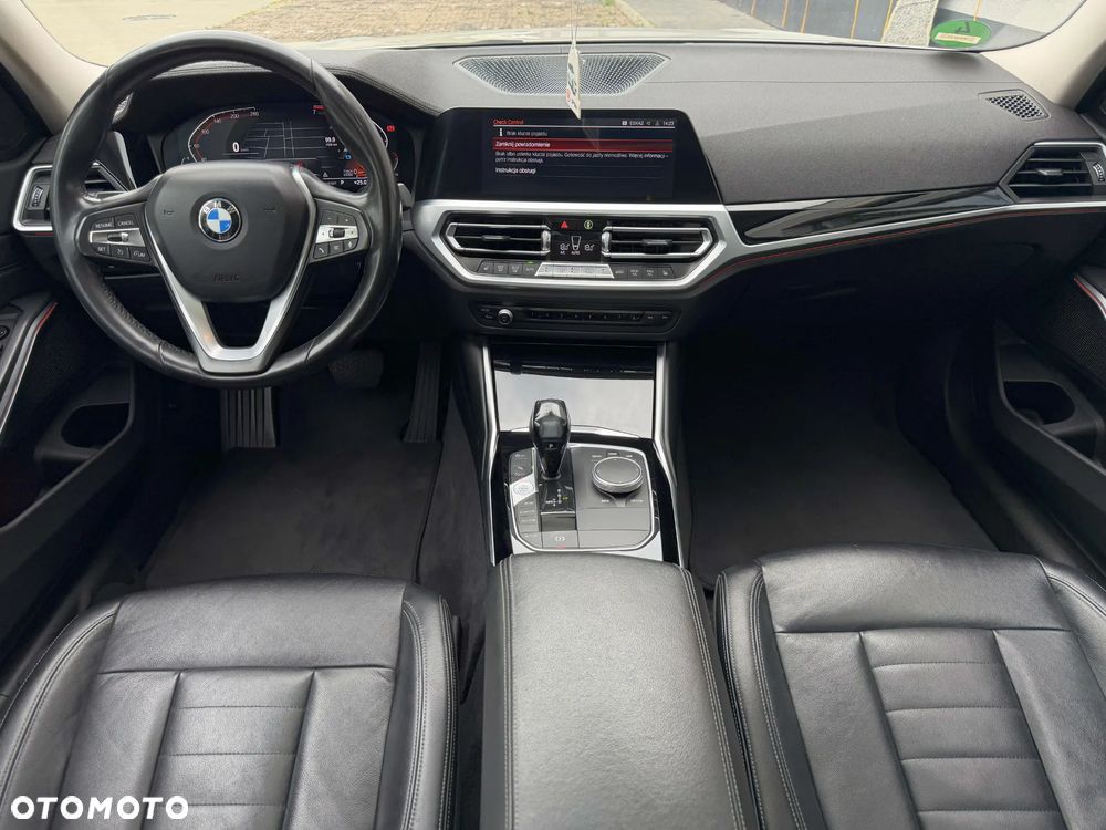 BMW Seria 3 320i Edition Luxury Line Purity - 7