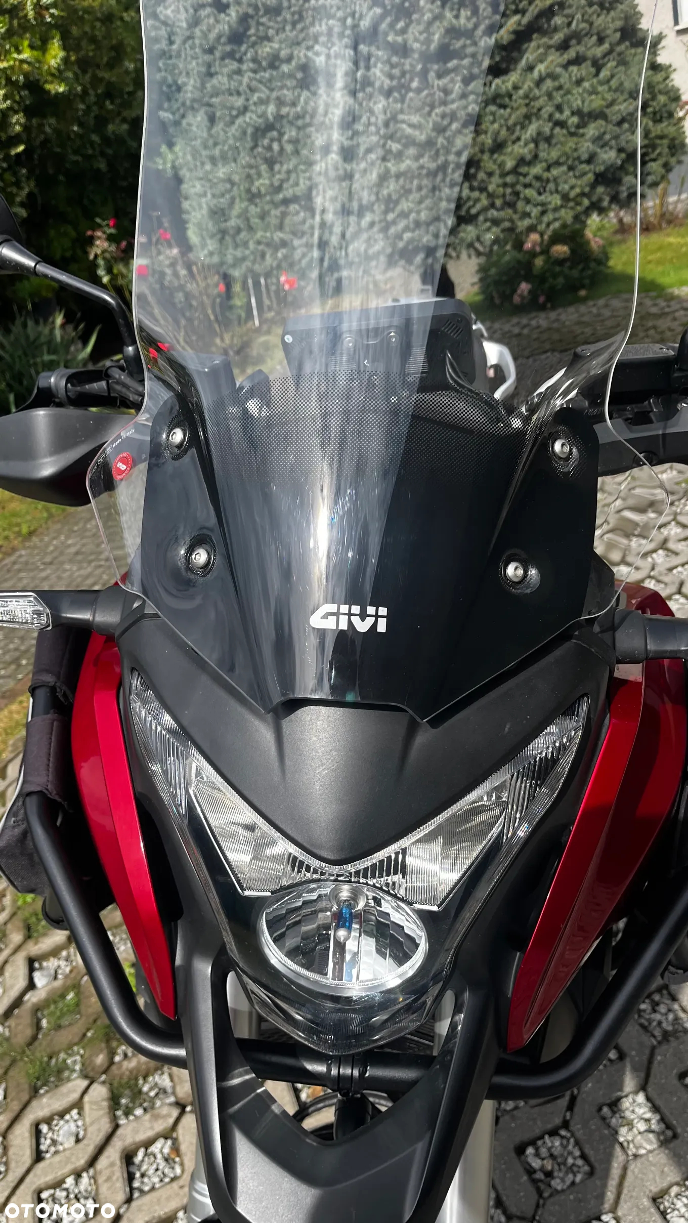 Honda VFR - 9