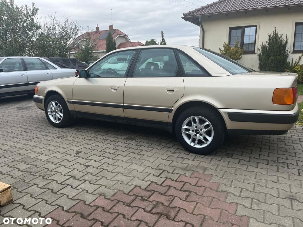 Audi 100 2.0 E - 7