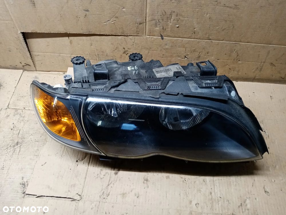 Lampa prawy przód przednia prawa BMW 3 E46 6910956 6910980 - 2
