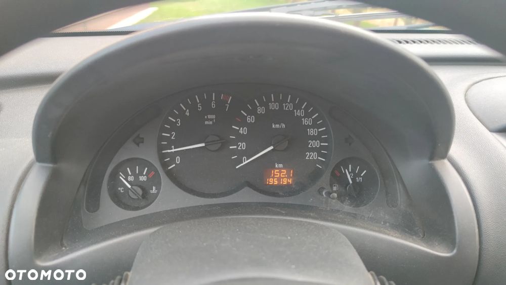 Opel Corsa 1.2 16V Base / Start - 7