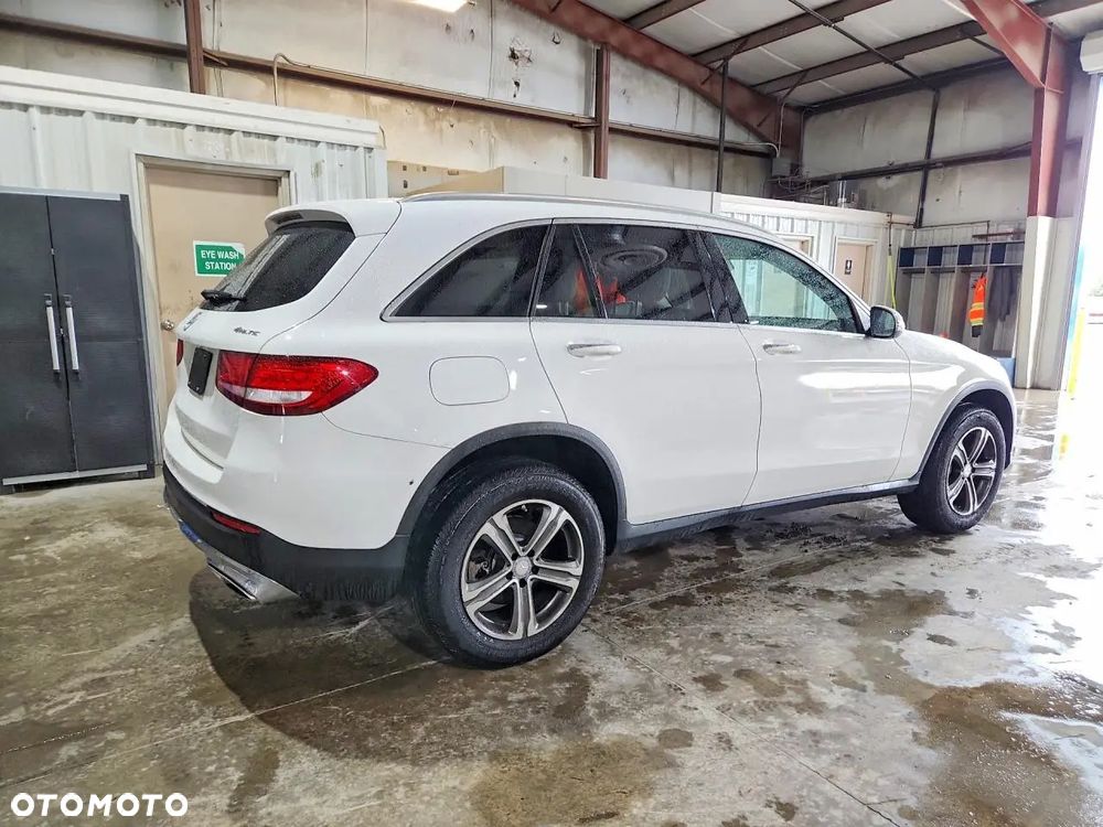 Mercedes-Benz GLC - 4