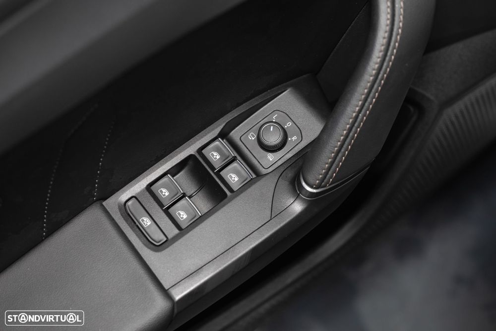 Cupra Leon 1.4 e-Hybrid VZ DSG - 28