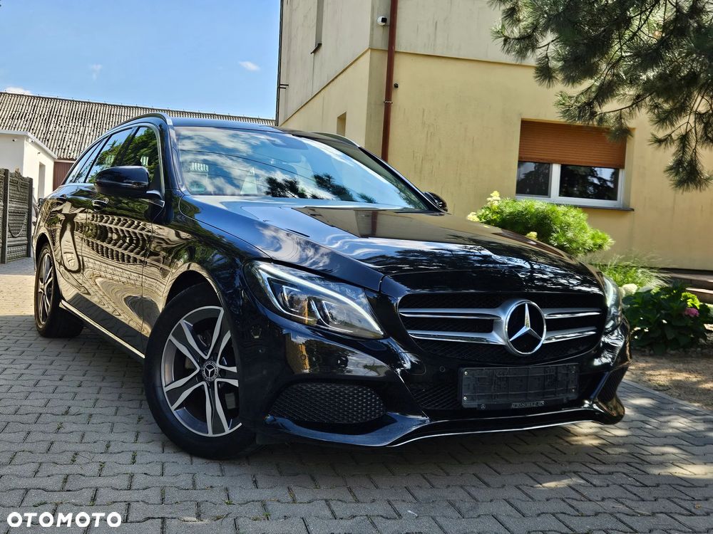 Mercedes-Benz Klasa C 180 9G-TRONIC - 9
