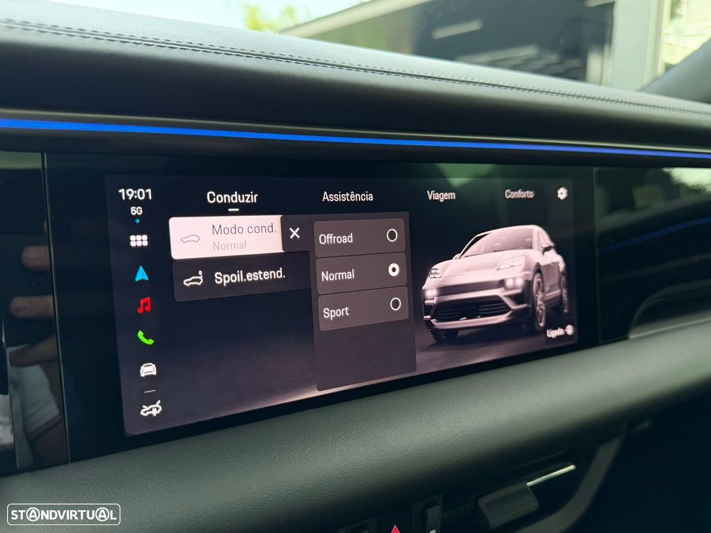 Porsche Macan Electric 4 - 56