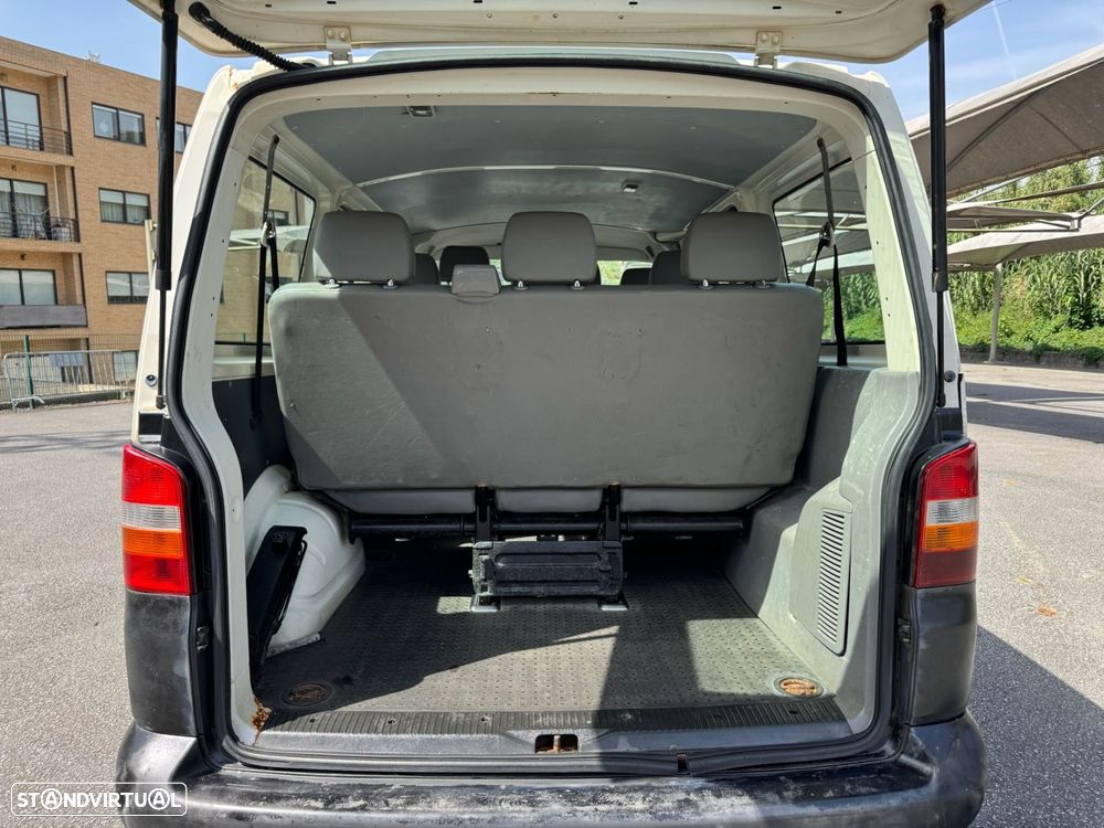 VW Transporter - 18