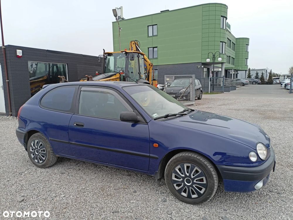 Toyota Corolla - 5