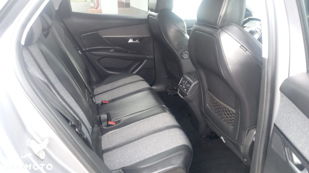 Peugeot 3008 BlueHDi 120 Stop & Start Allure - 16