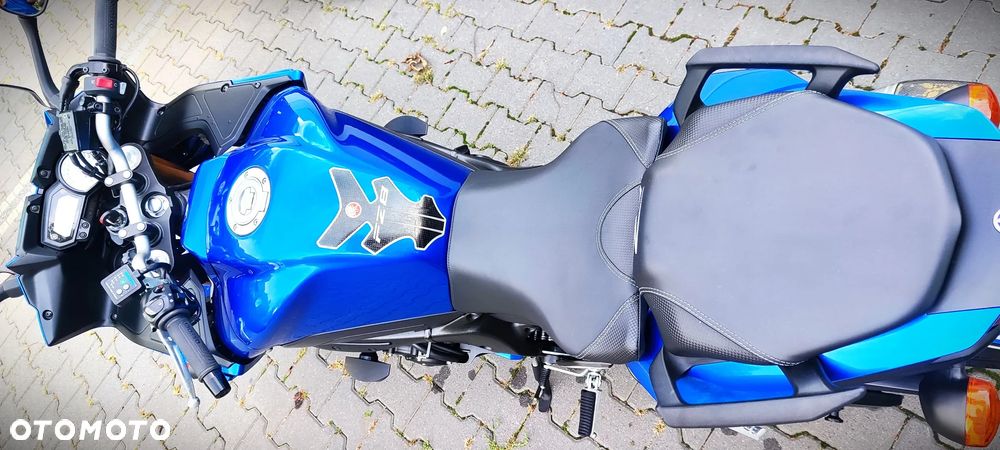 Yamaha FZ8 - 15