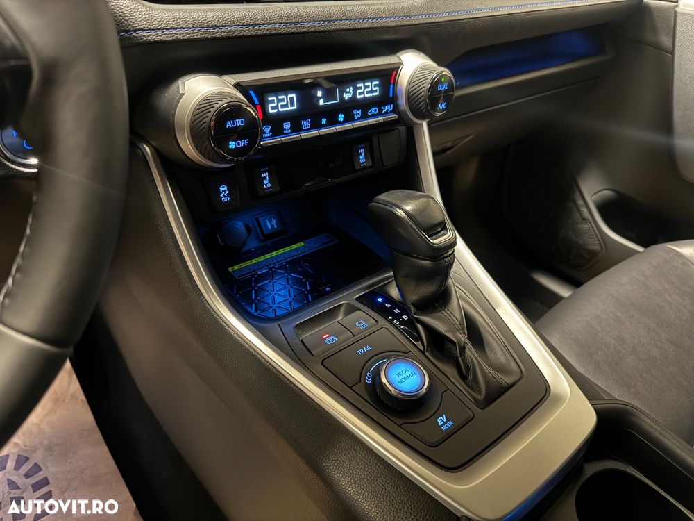 Toyota RAV4 2.5 4x4 Hybrid Black Edition - 17