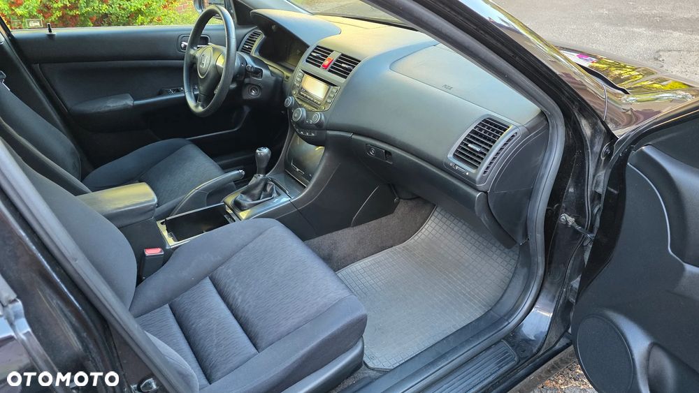 Honda Accord 2.0 Comfort - 10