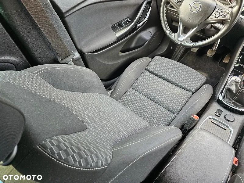Opel Astra 1.4 Turbo Dynamic - 22