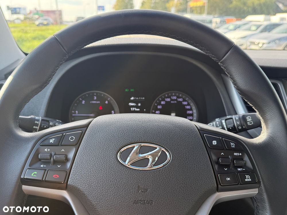 Hyundai Tucson blue 1.7 CRDi 2WD Advantage - 12