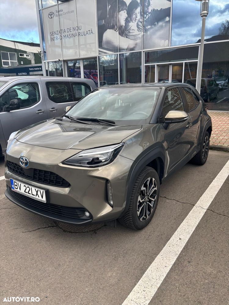 Toyota Yaris Cross 1.5 VVT-i HSD 4x2 Dynamic - 2