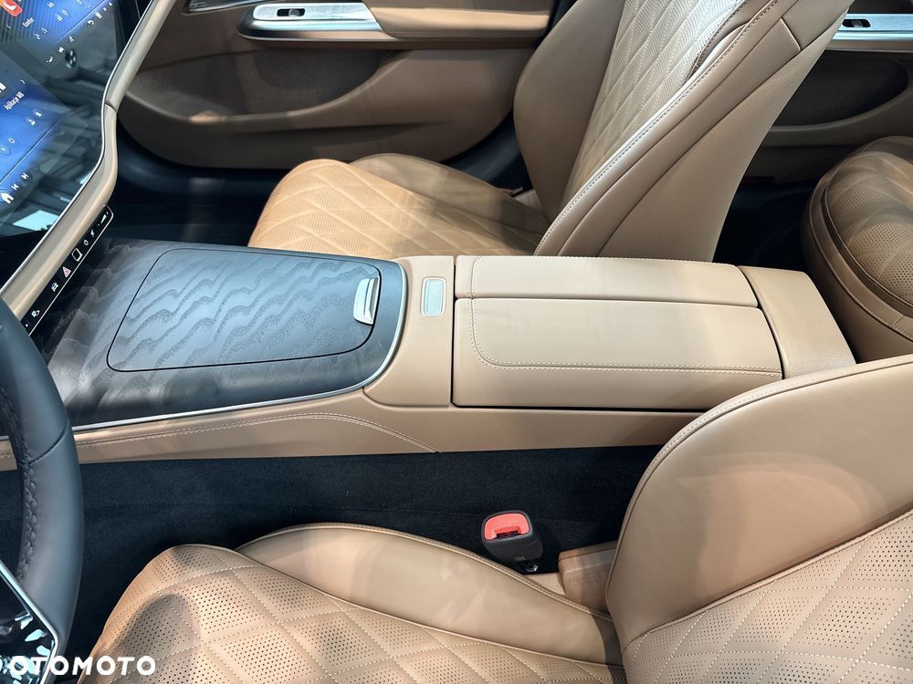 Mercedes-Benz Klasa E 220 d mHEV 4-Matic Exclusive 9G-Tronic - 18