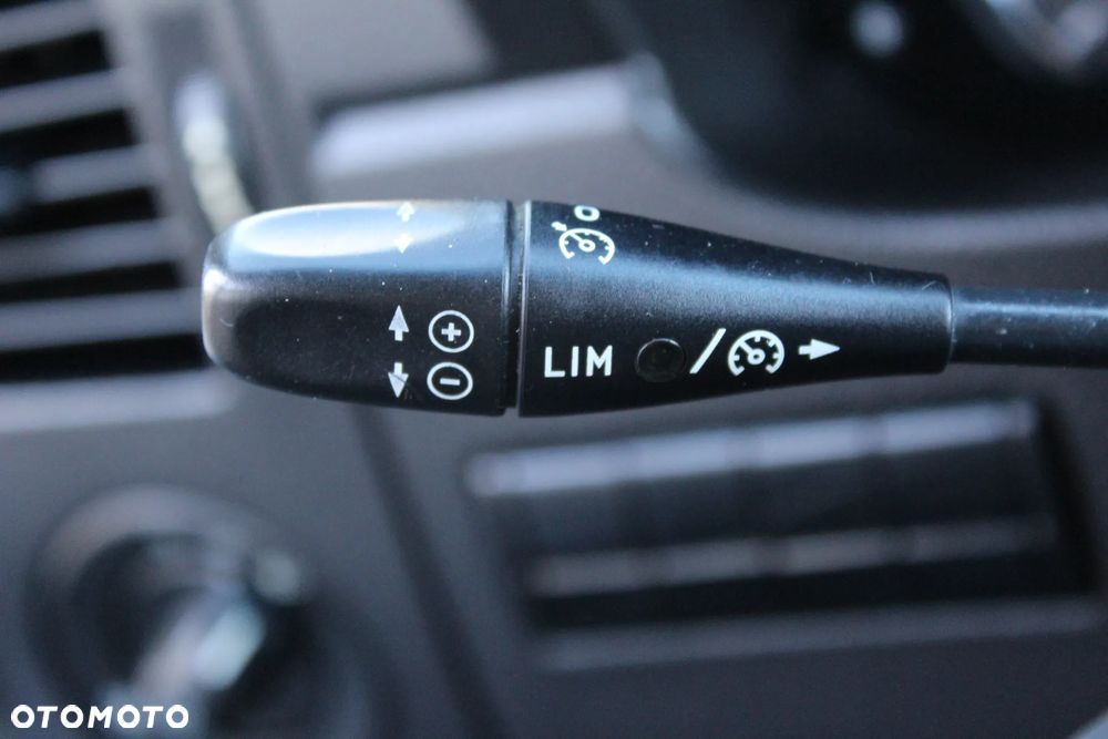 Mercedes-Benz Sprinter - 21