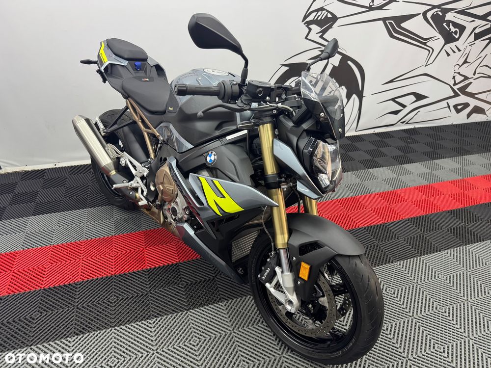 BMW S - 34