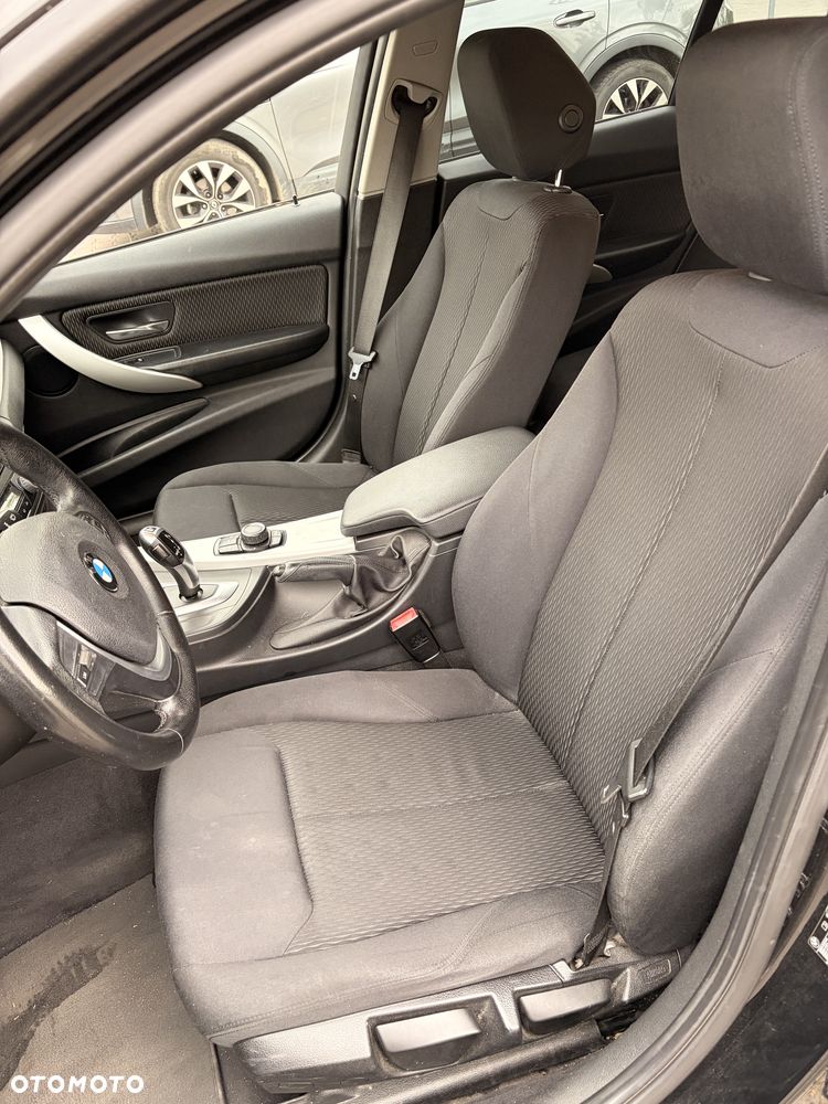 BMW Seria 3 - 10