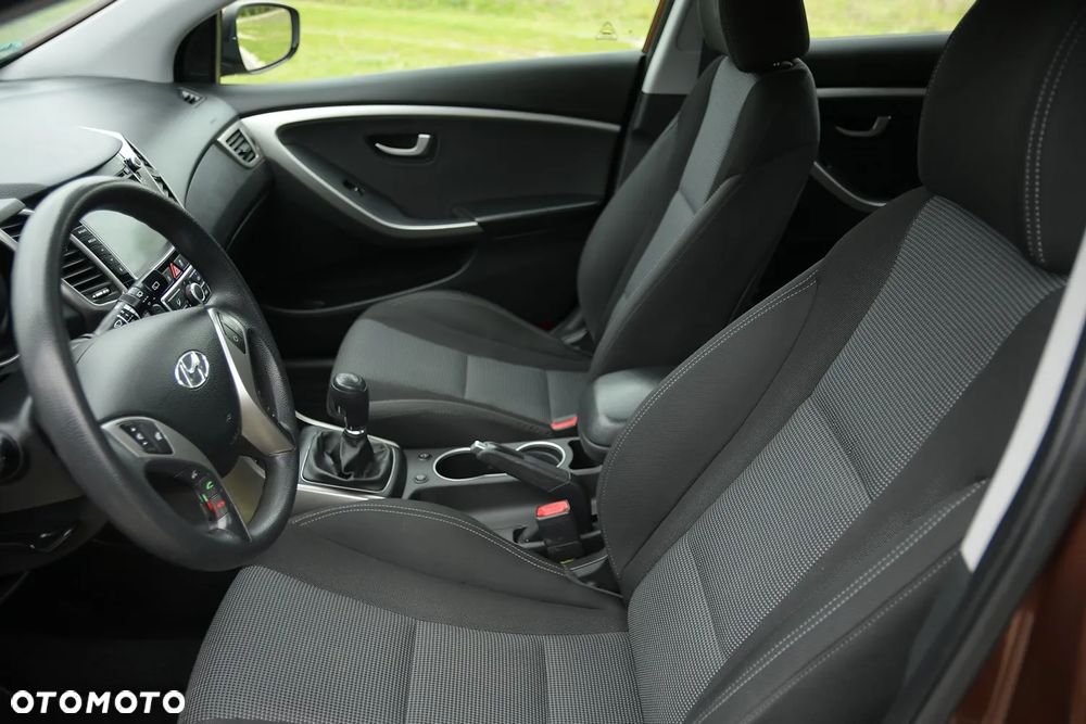Hyundai i30 1.4 Premium - 25