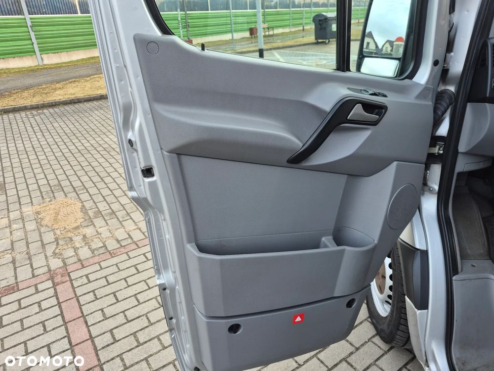 Mercedes-Benz Sprinter 906.255 - 17