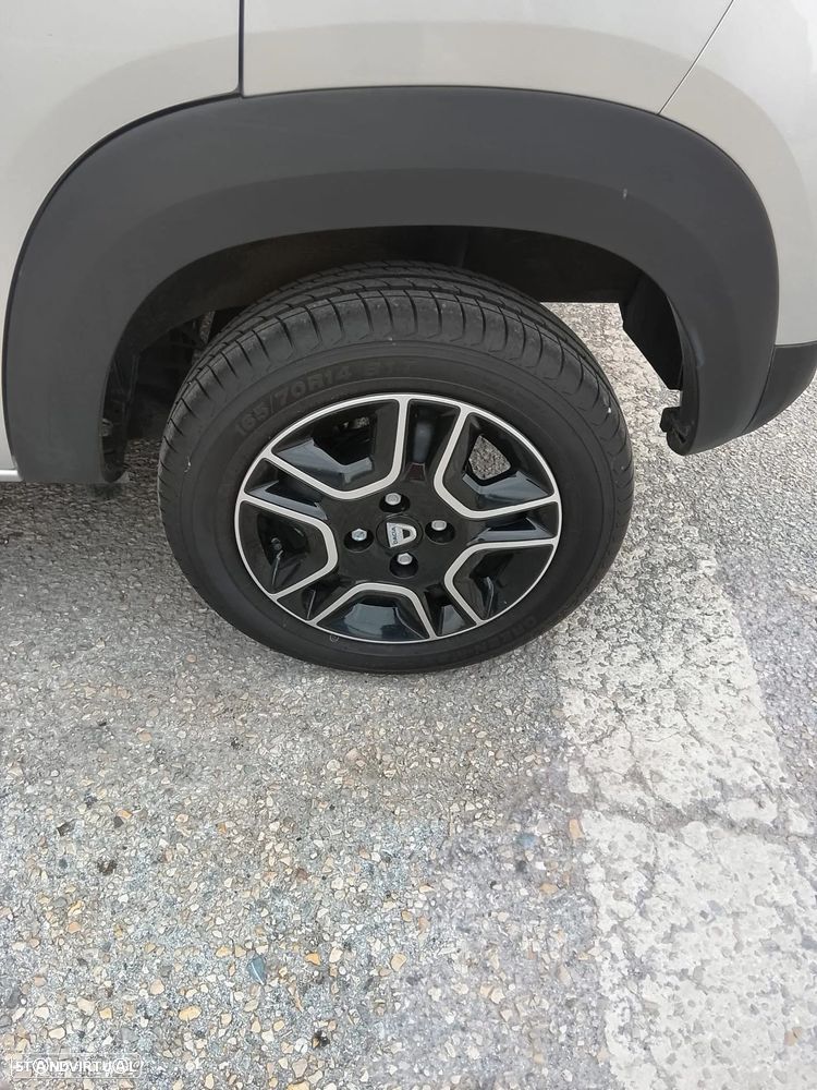 Dacia Spring Comfort - 15