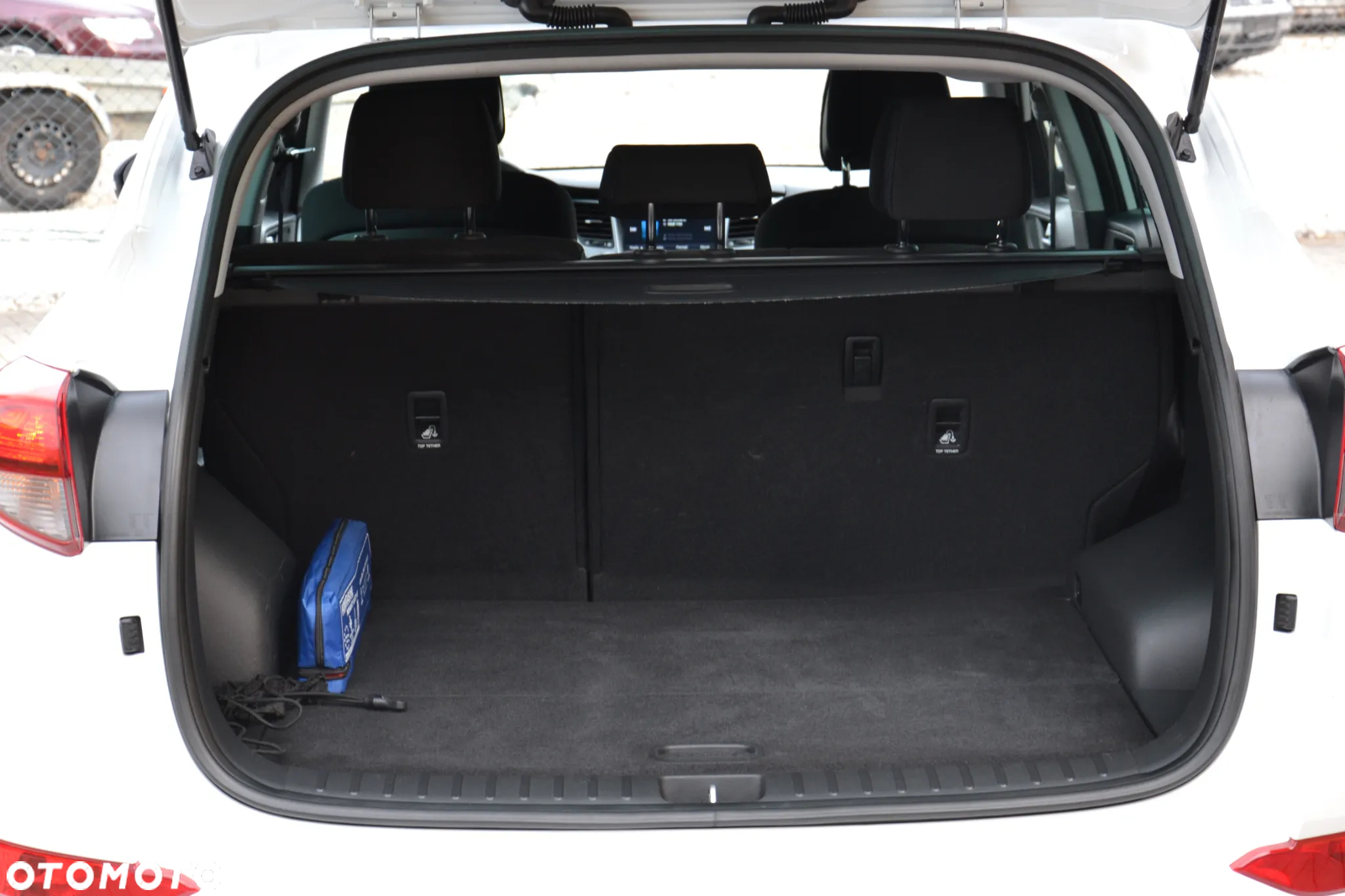 Hyundai Tucson 1.6 GDi 2WD Pure - 36