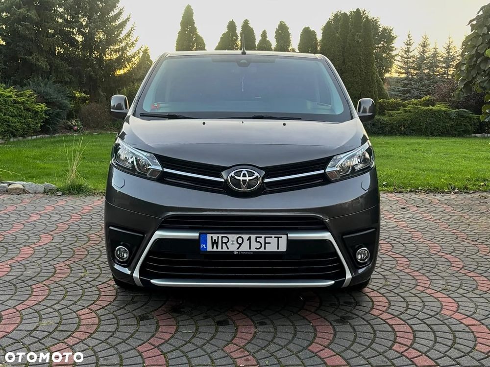 Toyota ProAce Kombi 2.0 D-4D Long 2,8t - 5