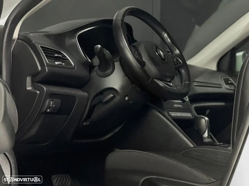 Renault Mégane Sport Tourer - 3