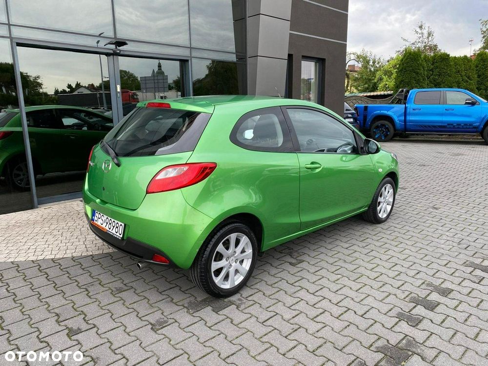 Mazda 2 - 4