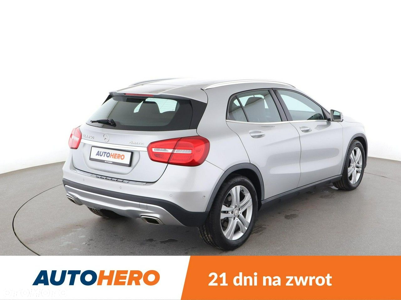 Mercedes-Benz GLA 250 4Matic 7G-DCT - 7