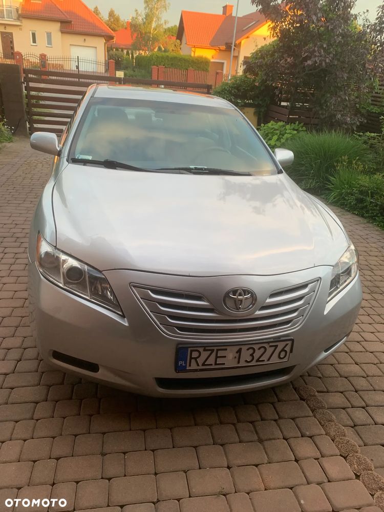 Toyota Camry 2.4 XLE - 8