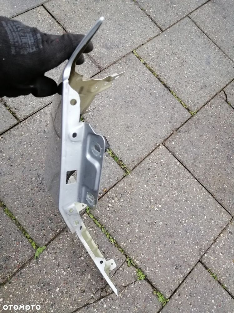 Skoda Rapid błotniki przód kod lakieru 9156  LA7W - 7