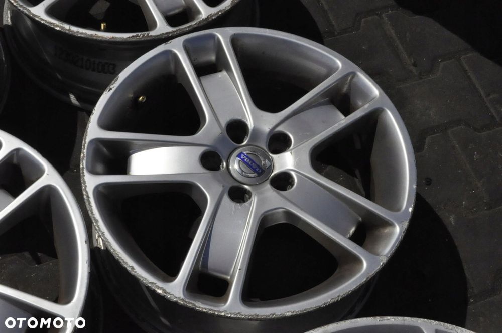 VOLVO FELGI 17 7.0 5X108 ET52.5 31202663 - 4
