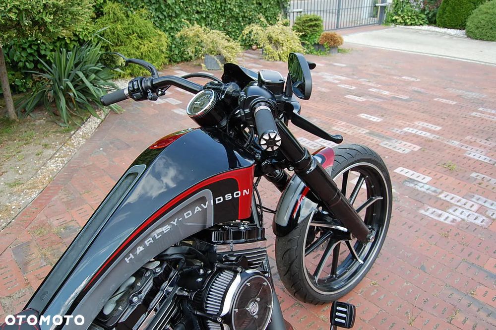 Harley-Davidson FXSB Breakout - 9