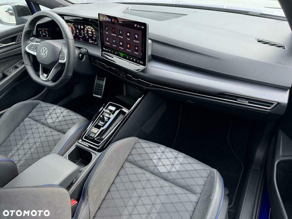 Volkswagen Golf - 13