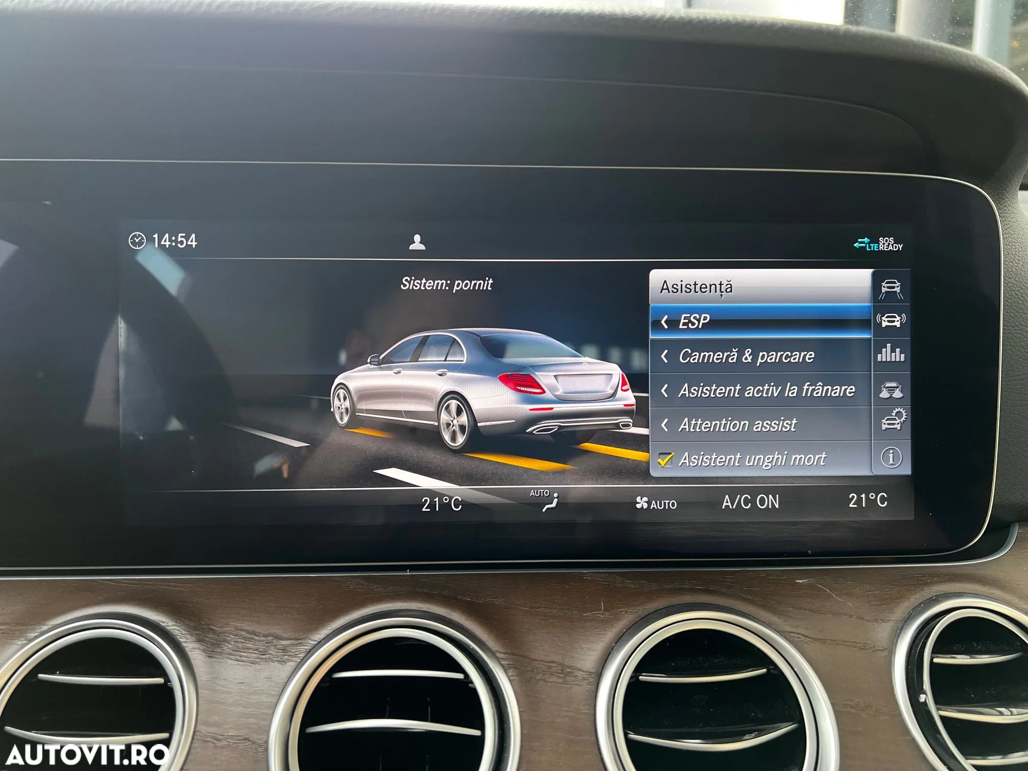 Mercedes-Benz E 220 d 4MATIC Aut. - 20
