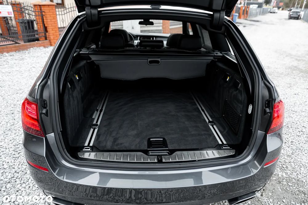 BMW Seria 5 535i xDrive Sport-Aut Luxury Line - 12