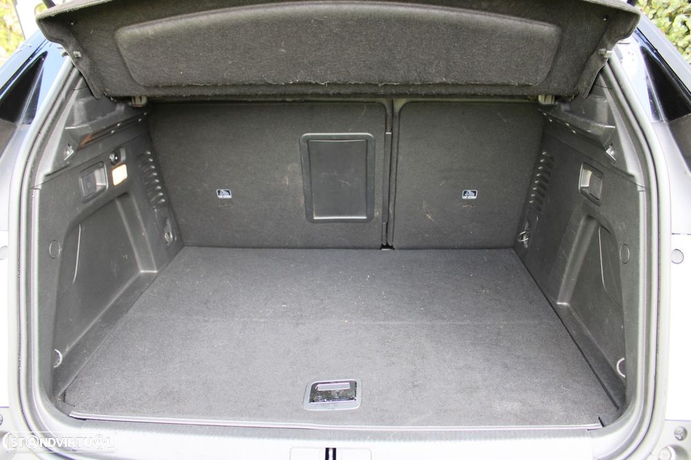 Peugeot 3008 1.6 Hybrid GT e-EAT8 - 8