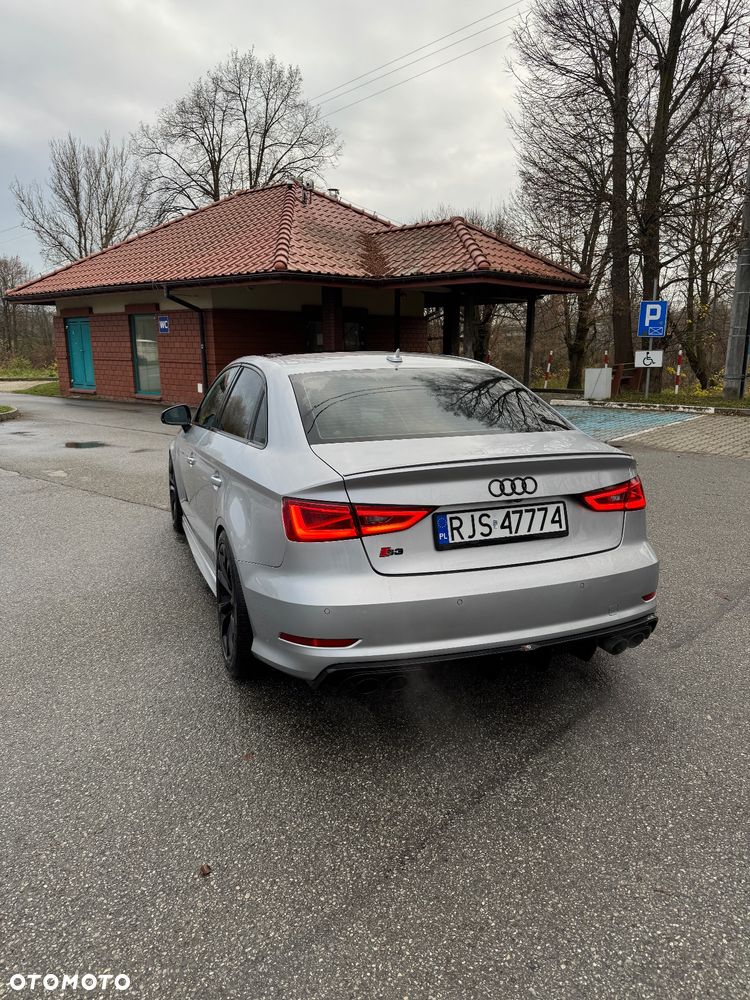 Audi S3 S tronic - 1