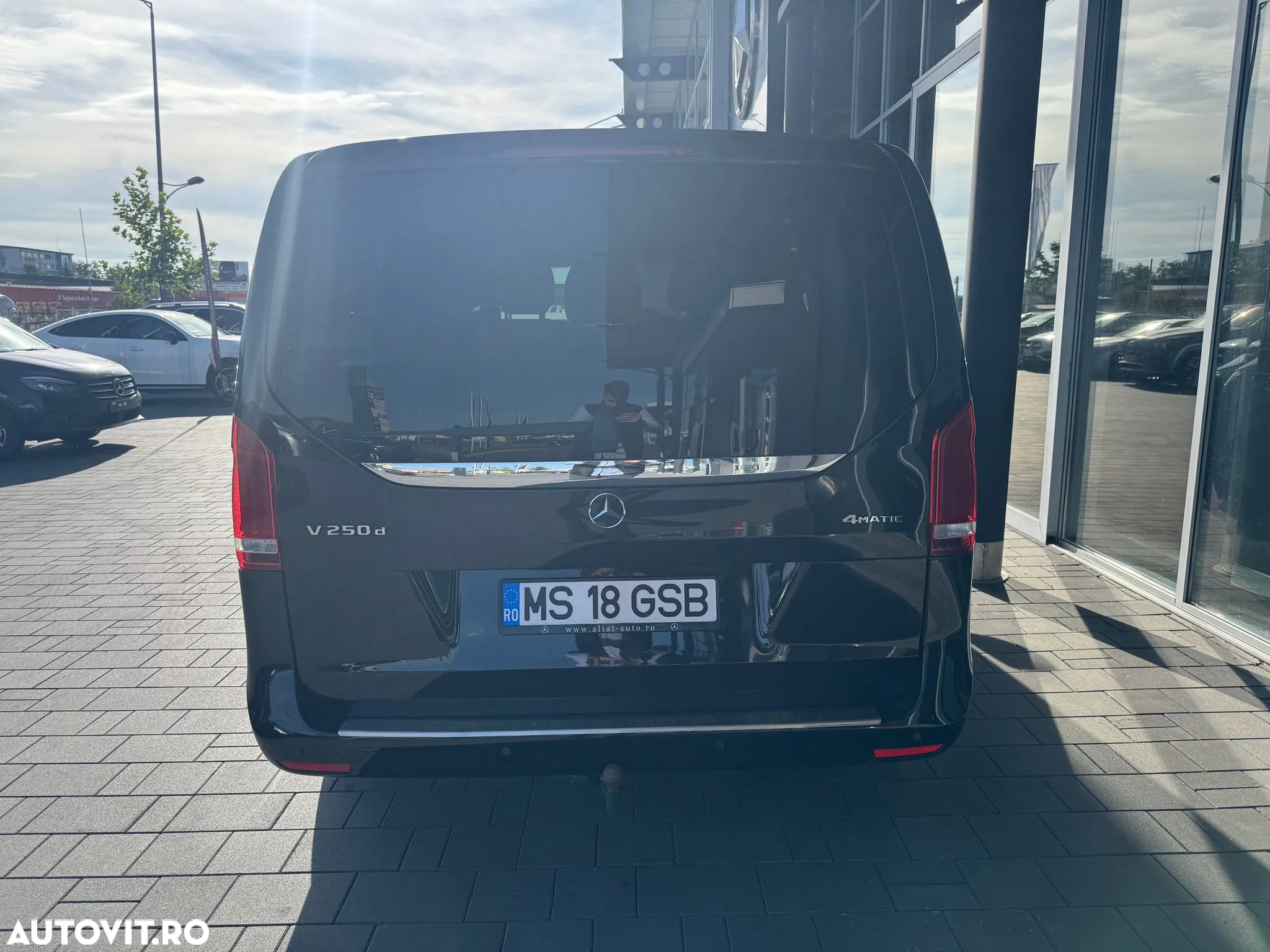 Mercedes-Benz V 250 (BlueTEC) d lang 4Matic 7G-TRONIC - 5